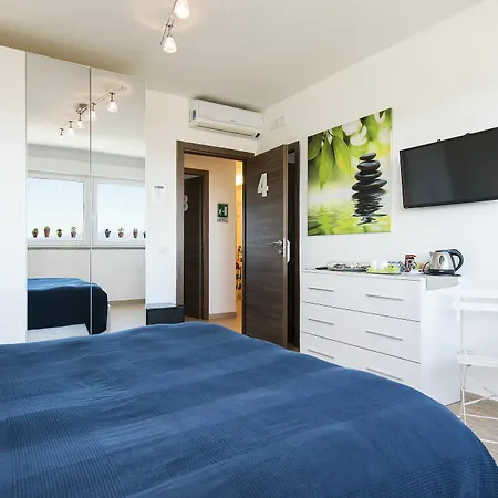 Stardust Boutique House Гостевой дом 3*